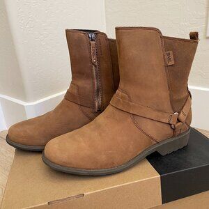 Teva Women's Waterproof Leather Booties 9.5 US. Color: Bison
